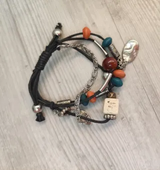 Pulsera con cuentas