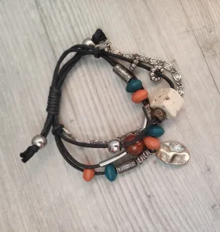 Pulsera con cuentas
