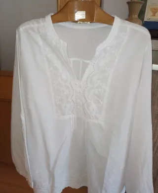 Blusa Ibicenca bordada.