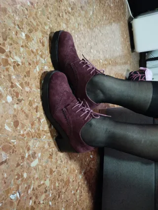 Zapatos de ante granate de Mujer