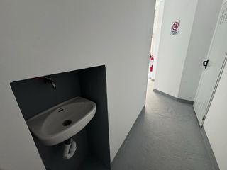 SE ALQUILA TRASTERO DETRÁS DEL MUSAC.