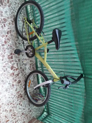 Bicicleta Btwin verde