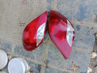 Pilotos Traseros Peugeot 207 (Izquierdo y Derecho)