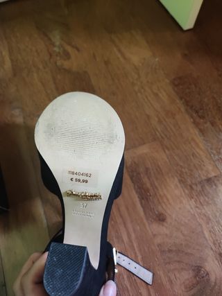 Sandali neri PrimaDonna con tacco