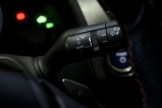Lexus UX   2.0 250h F Sport 