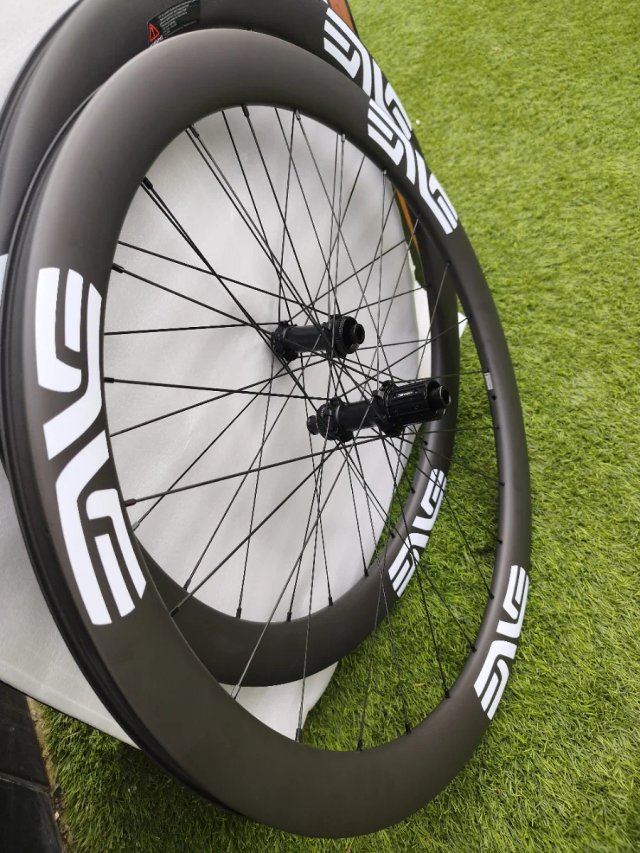 Ruedas carbono 45mm Tubeless