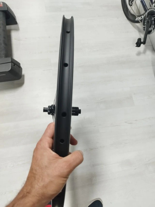 Ruedas carbono 45mm Tubeless