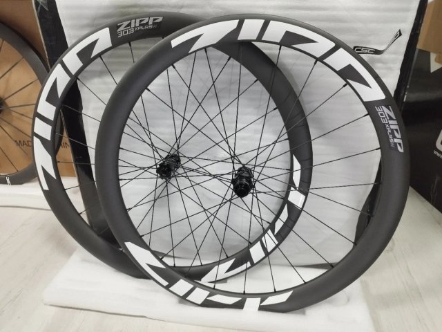 Ruedas carbono 45mm Tubeless