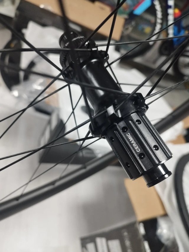Ruedas carbono 45mm Tubeless