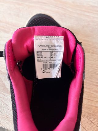 Zapatillas niña negras y rosas 32