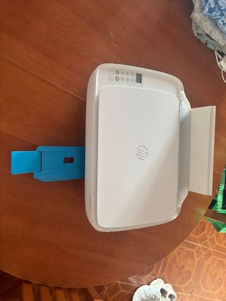 Impresora HP Deskjet Blanca y Azul