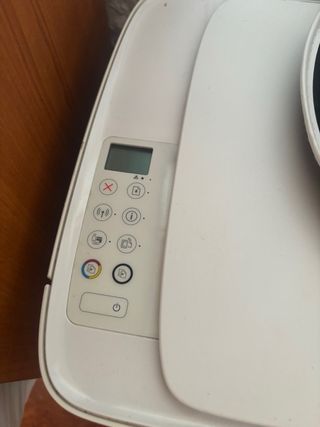 Impresora HP Deskjet Blanca y Azul