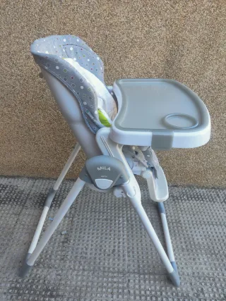 Trona Mila para comer bebé