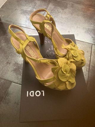 Zapatos tacón LODI amarillos