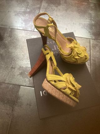 Zapatos tacón LODI amarillos