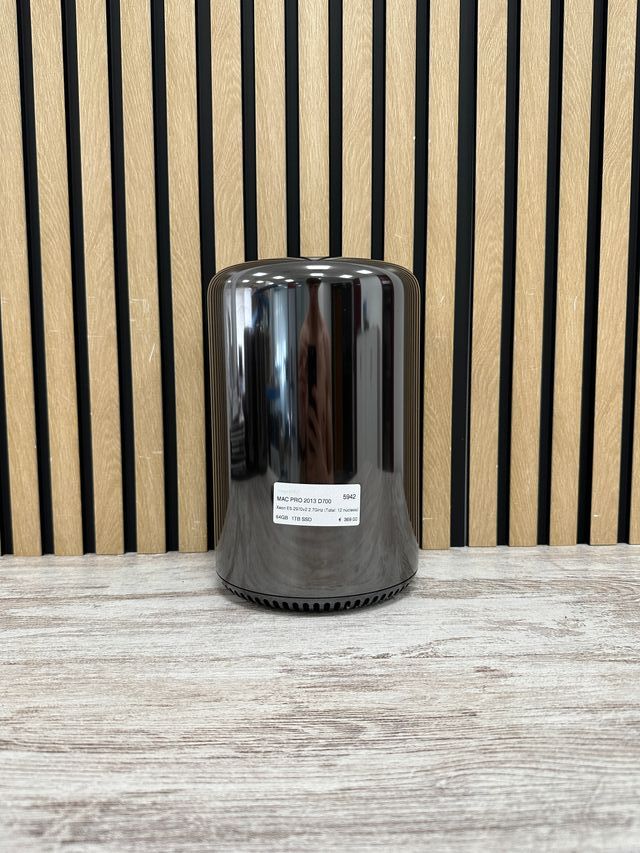 Mac Pro 2013 D700 XEON E5 64gb 1tb SSD
