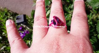 Anillo chapado oro 14k con piedras moradas