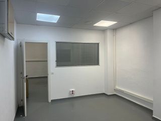 Local comercial en alquiler en Eixample Sud – Migdia en Girona