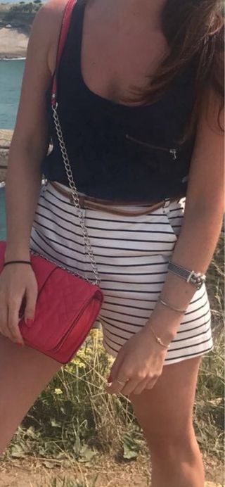 Shorts Zara Rayas Blanco y Negro