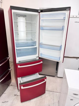 COMBI HAIER ROJO 188 CM X 60 CM NO FROST. GARANTIA
