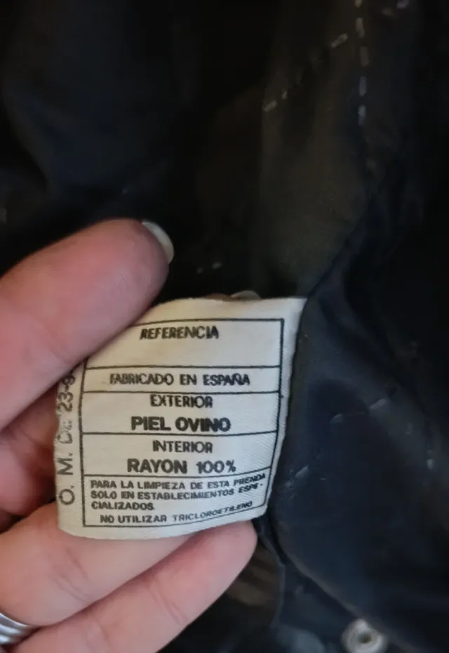 Chaqueta (chupa) de cuero de piel de ovino