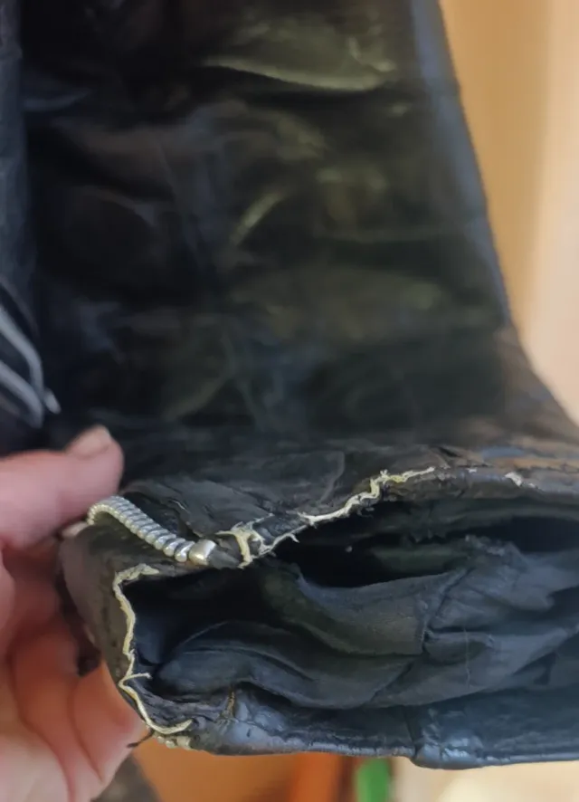 Chaqueta (chupa) de cuero de piel de ovino