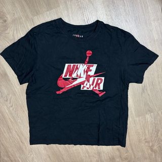Camiseta Jordan Negra y Roja