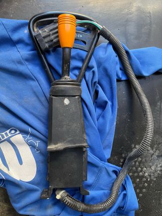 inversor John Deere RE156985B