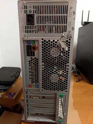 Workstation HP xw6600 2xXeon E5450 24GB RAM