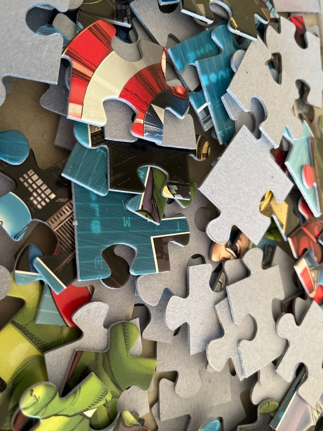 Puzzle Avangers Clementoni 104 piezas