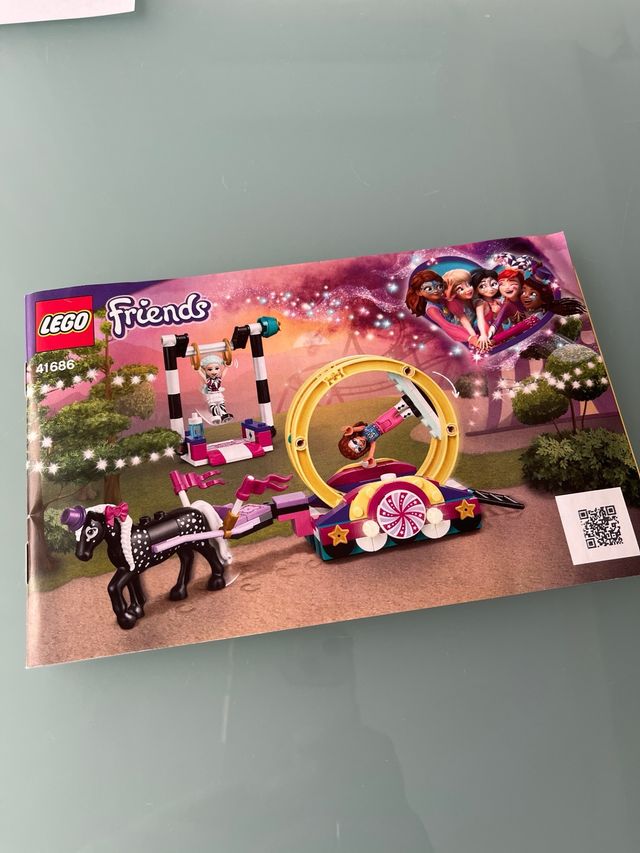 Lego Friends 41686 mundo de magia acrobacias