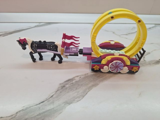 Lego Friends 41686 mundo de magia acrobacias