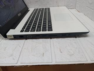 Portatil ASUS F553M (1740)