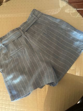 Bermuda H&M rayas azules