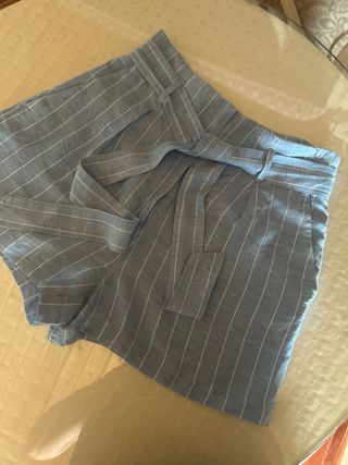 Bermuda H&M rayas azules