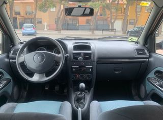 Renault Clio 2005