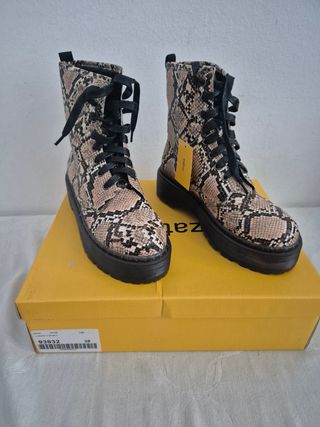 Botas serpiente talla 38 nuevas