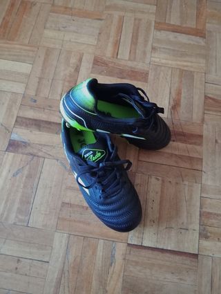 Botas de fútbol Joma niño negras y verdes