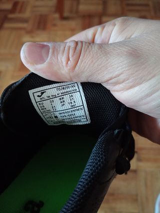 Botas de fútbol Joma niño negras y verdes