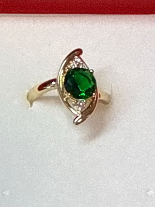 Anillo Oro Laminado 14k con Piedra Verde