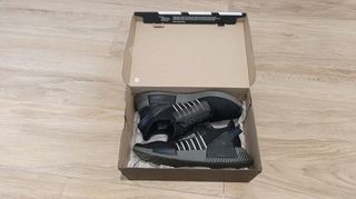 Adidas DMN R1 V2 Negras 