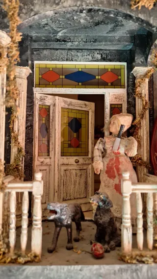 Casa delle bambole terrificante