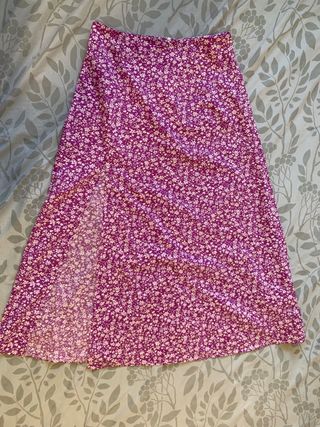Falda Shein floral abertura talla S