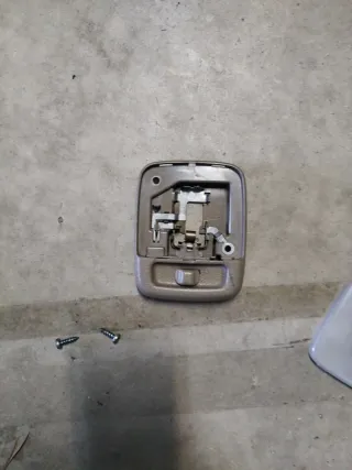 Luz cabina Nissan Micra K11 Super S