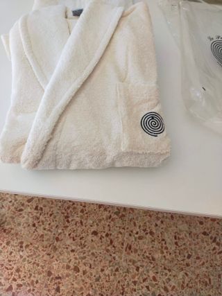 Albornoz La Perla Gris Hombre Talla XL sin estrena