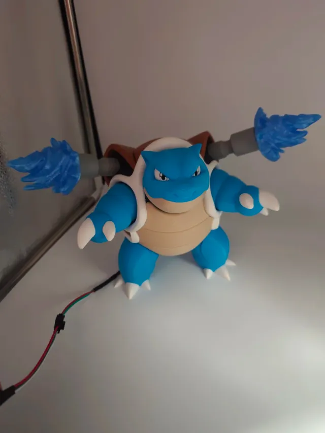 Figura Blastoise 20 cm LED