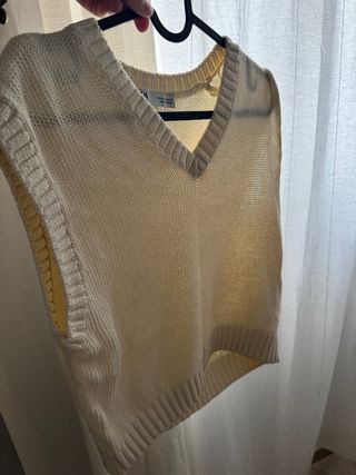 Chaleco de punto Zara beige talla M