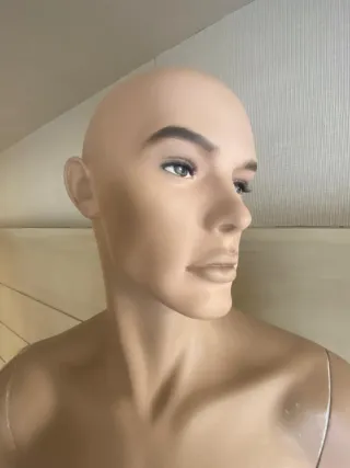 Maniquí de caballero