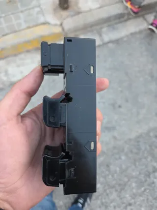Mando elevalunas y seguros coche subaru