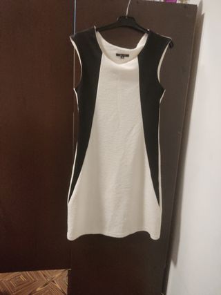 Vestido corto blanco y negro